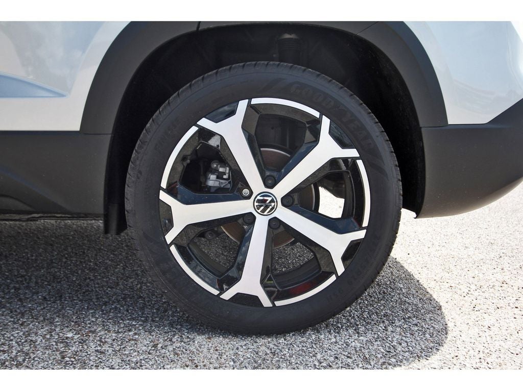 2026 Volkswagen Taos 1.5T SEL