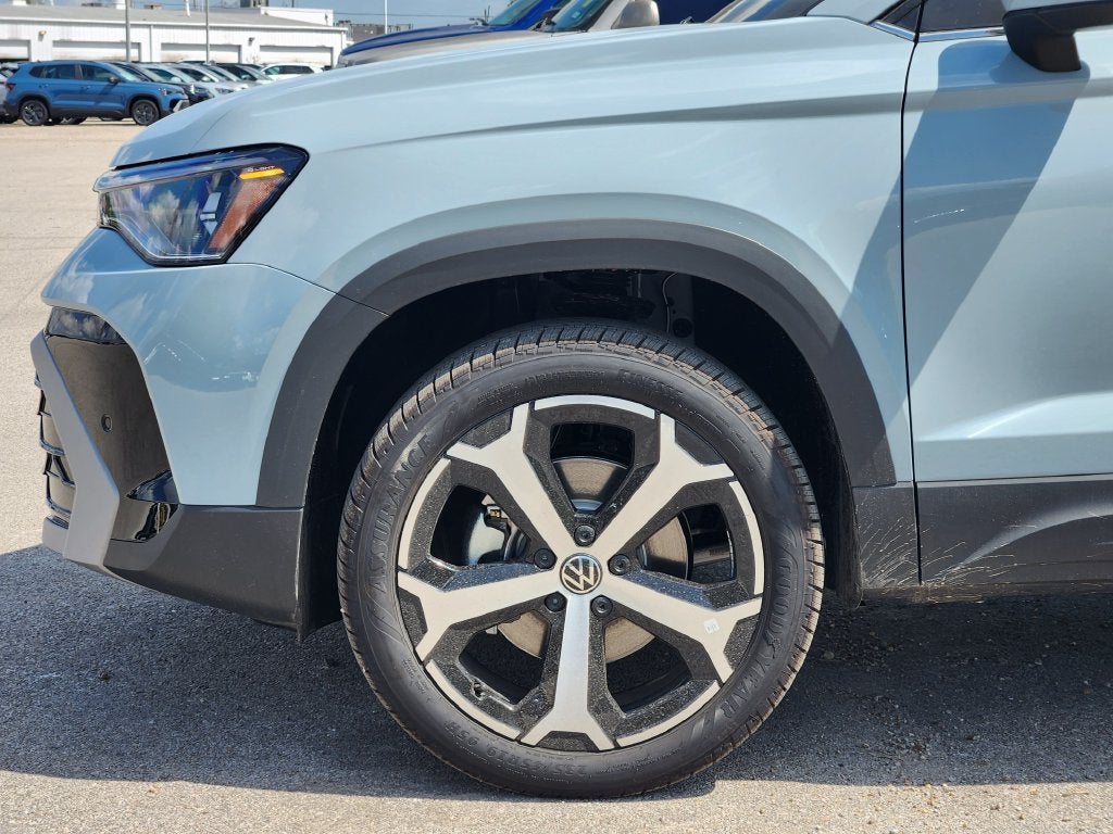 2027 Volkswagen Taos 1.5T SEL