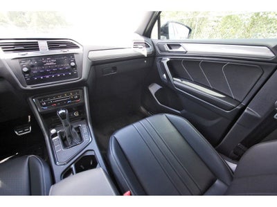 2024 Volkswagen Tiguan 2.0T SE R-Line Black