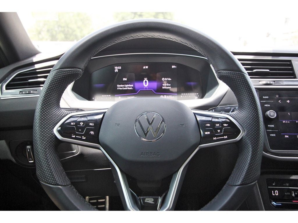 2024 Volkswagen Tiguan 2.0T SE R-Line Black