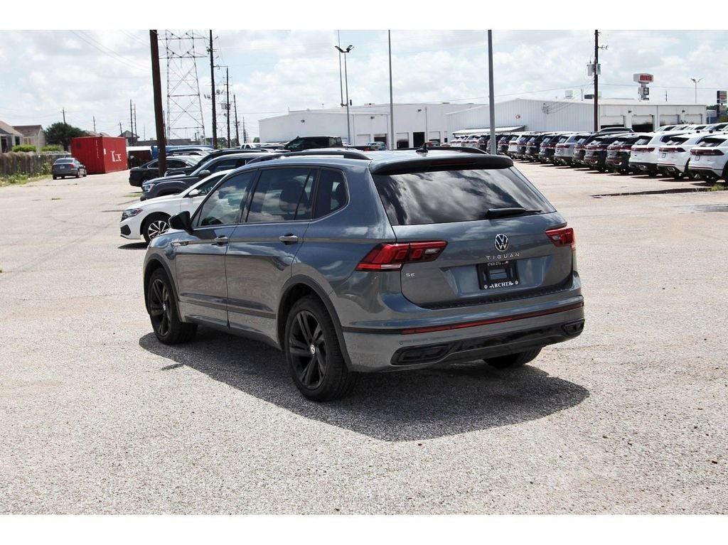 2024 Volkswagen Tiguan 2.0T SE R-Line Black
