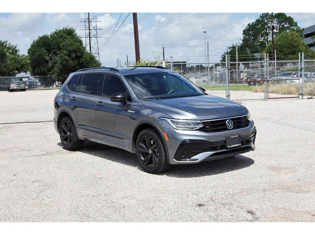 2024 Volkswagen Tiguan 2.0T SE R-Line Black
