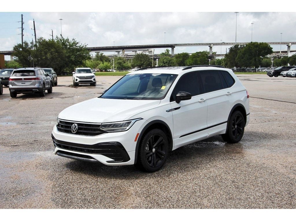 2023 Volkswagen Tiguan 2.0T SE R-Line Black