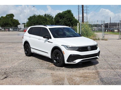 2023 Volkswagen Tiguan 2.0T SE R-Line Black