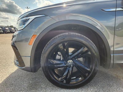 2023 Volkswagen Tiguan 2.0T SE R-Line Black