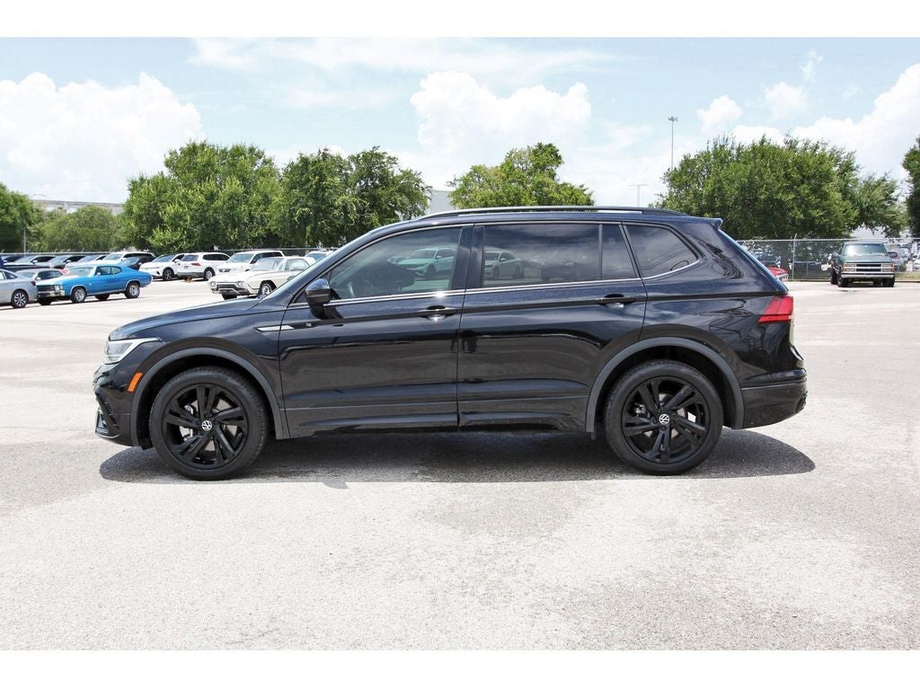 2023 Volkswagen Tiguan 2.0T SE R-Line Black
