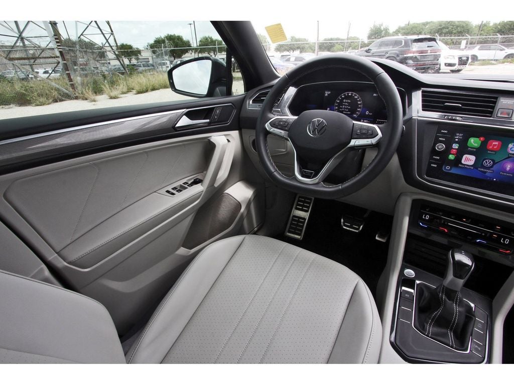 2023 Volkswagen Tiguan 2.0T SE R-Line Black