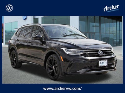 2024 Volkswagen Tiguan 2.0T SE R-Line Black