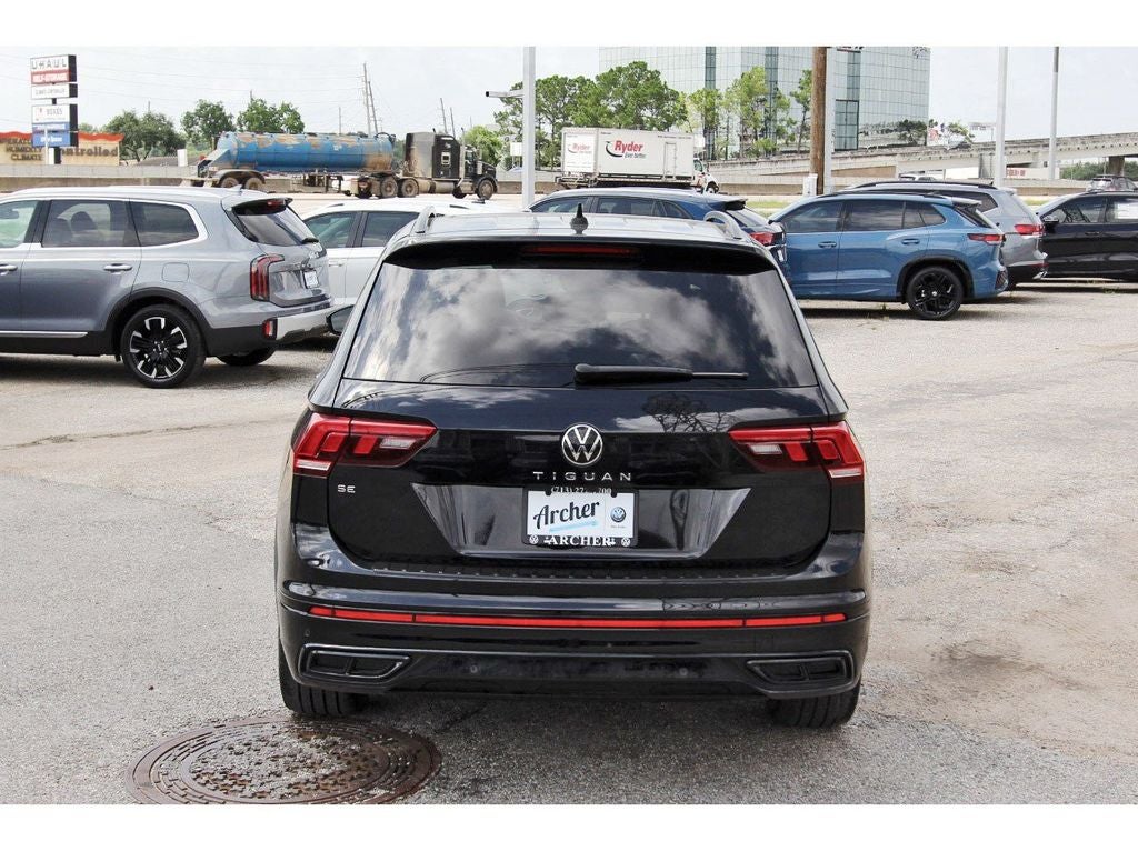 2024 Volkswagen Tiguan 2.0T SE R-Line Black