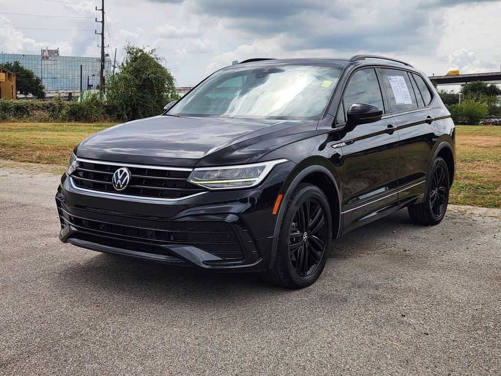 2022 Volkswagen Tiguan 2.0T SE R-Line Black