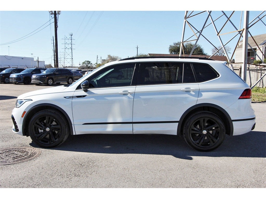 2023 Volkswagen Tiguan 2.0T SE R-Line Black