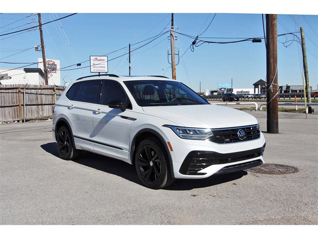 2023 Volkswagen Tiguan 2.0T SE R-Line Black