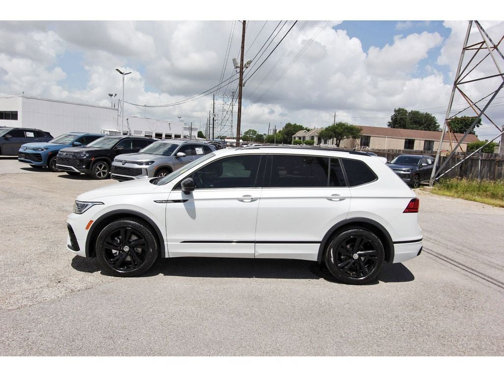 2023 Volkswagen Tiguan 2.0T SE R-Line Black