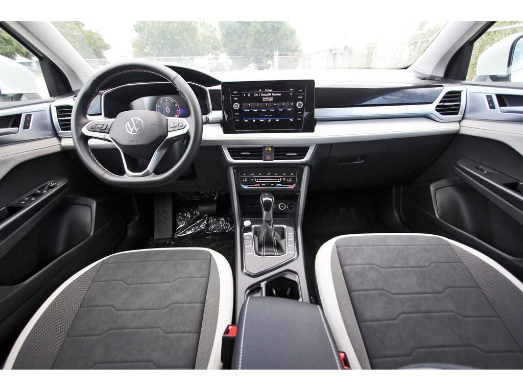 2026 Volkswagen Taos 1.5T SE