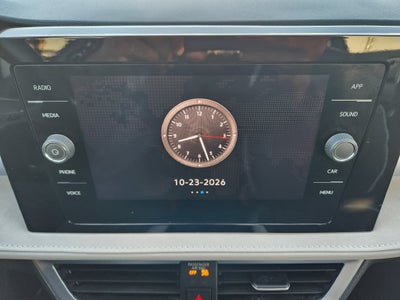 2025 Volkswagen Taos 1.5T SE