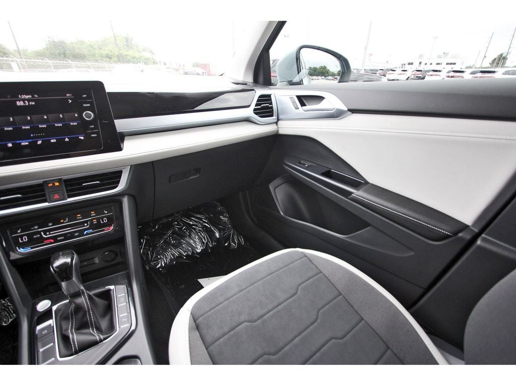 2026 Volkswagen Taos 1.5T SE