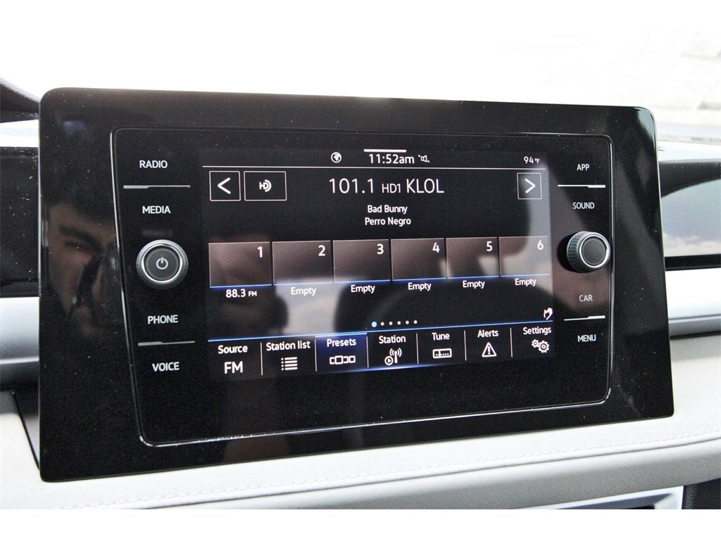 2025 Volkswagen Taos 1.5T SE