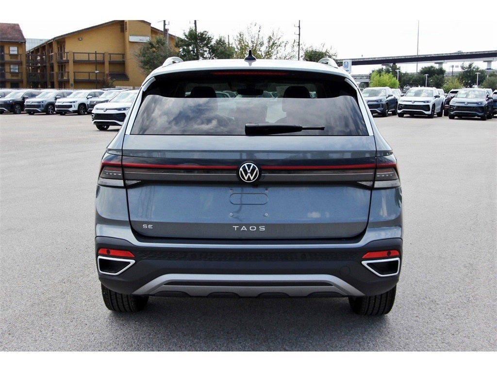 2025 Volkswagen Taos 1.5T SE