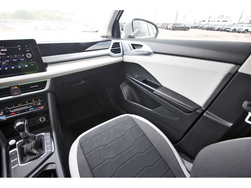2026 Volkswagen Taos 1.5T SE