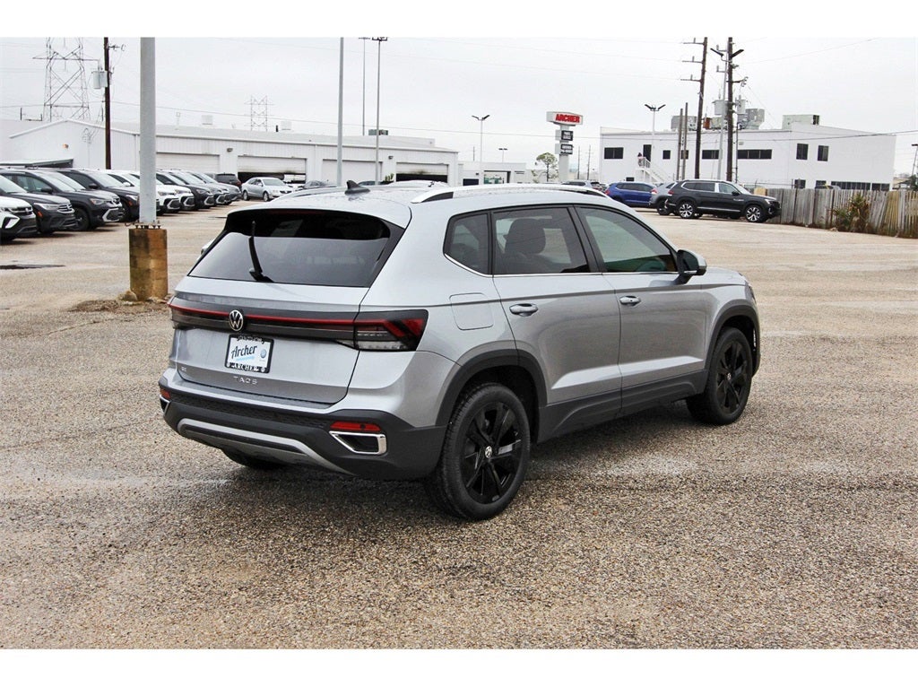 2025 Volkswagen Taos 1.5T SE