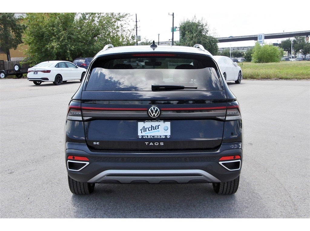2025 Volkswagen Taos 1.5T SE
