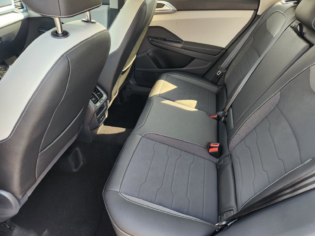 2027 Volkswagen Taos 1.5T SE