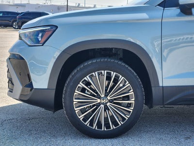 2027 Volkswagen Taos 1.5T SE