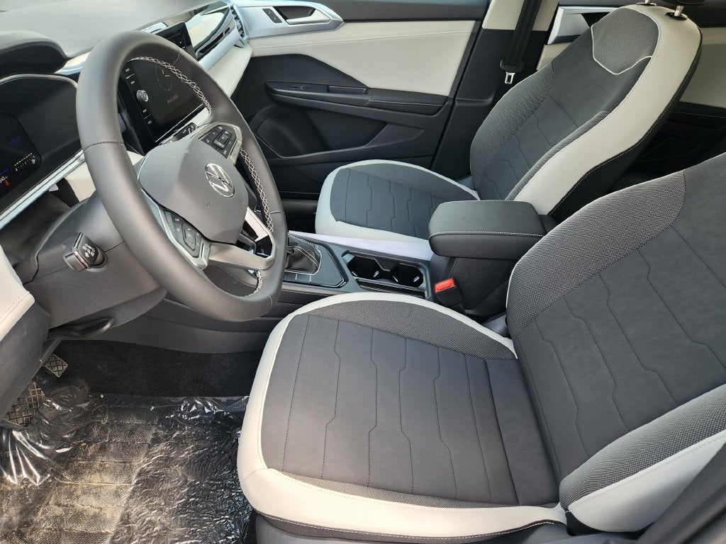 2027 Volkswagen Taos 1.5T SE