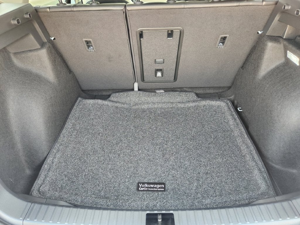 2027 Volkswagen Taos 1.5T SE