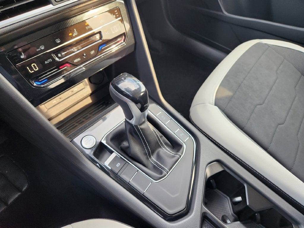 2027 Volkswagen Taos 1.5T SE