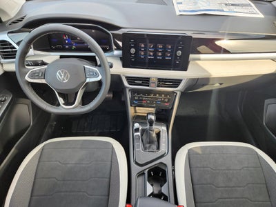 2027 Volkswagen Taos 1.5T SE