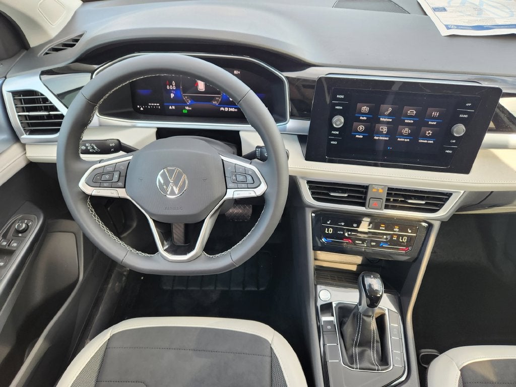 2027 Volkswagen Taos 1.5T SE