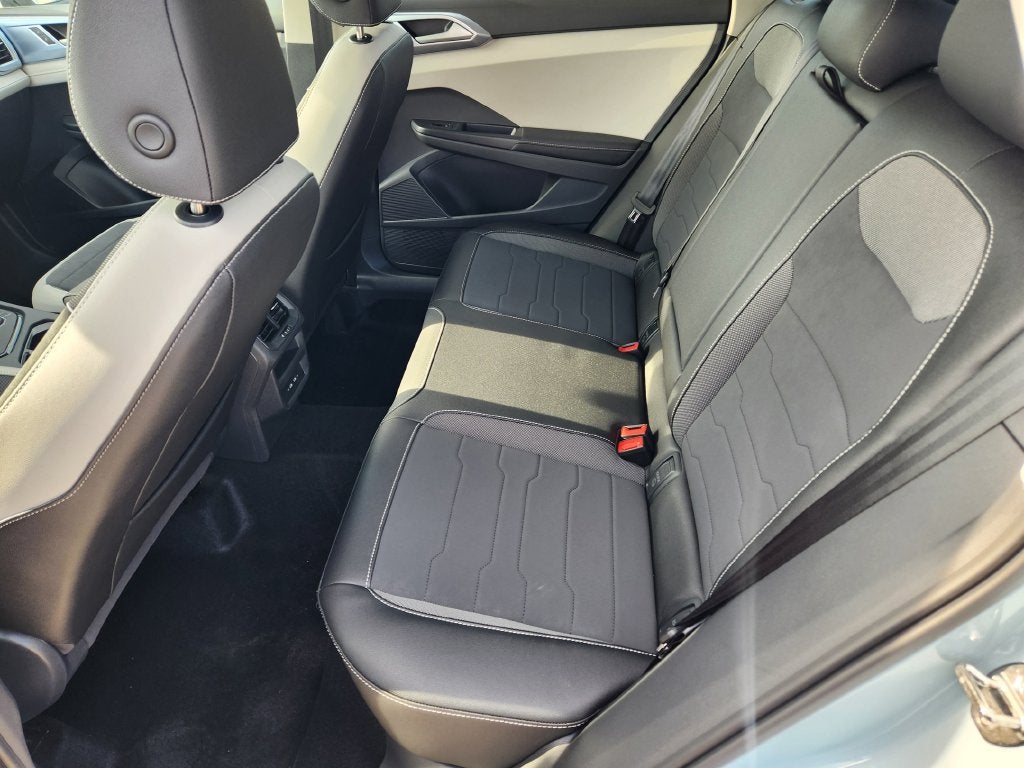 2027 Volkswagen Taos 1.5T SE