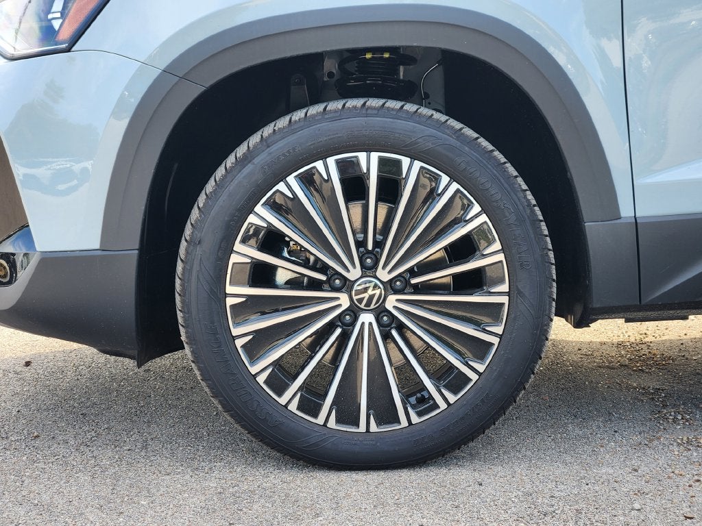 2027 Volkswagen Taos 1.5T SE
