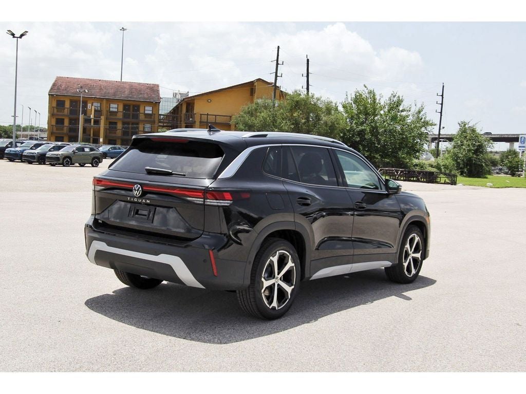 2026 Volkswagen Tiguan 2.0T SE