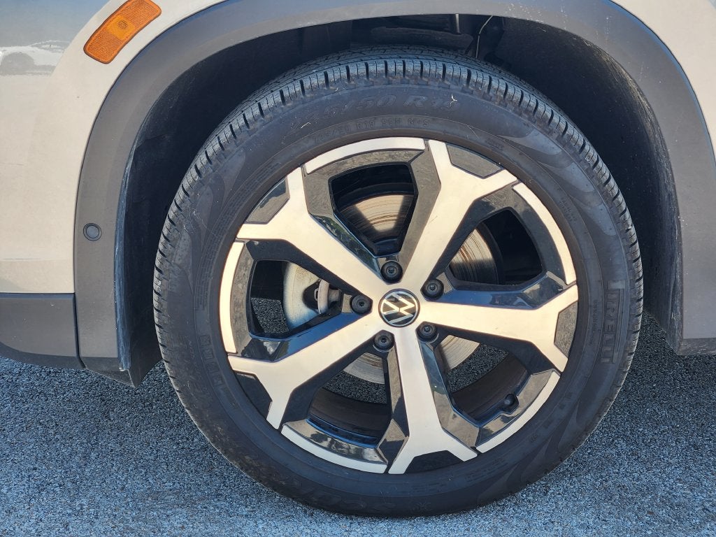2025 Volkswagen Tiguan 2.0T SE