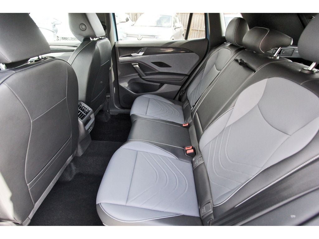 2025 Volkswagen Tiguan 2.0T SE R-Line Black