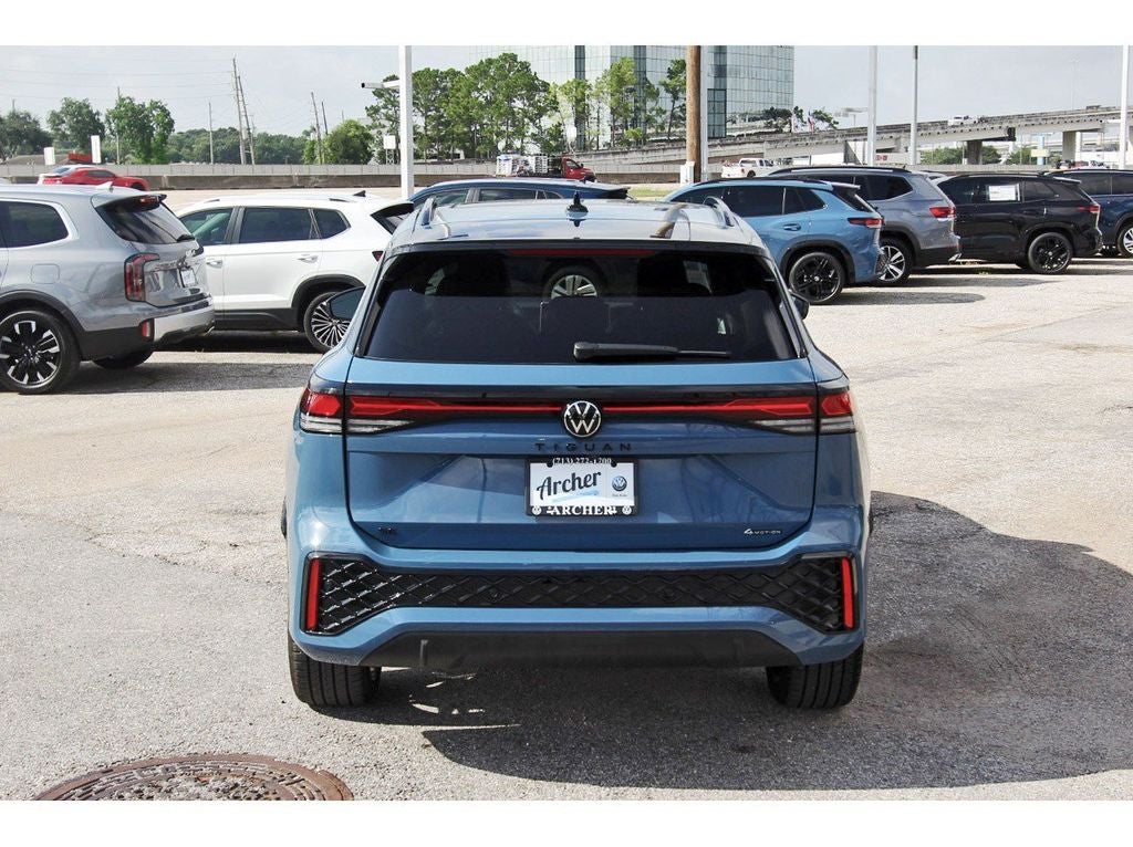 2025 Volkswagen Tiguan 2.0T SE R-Line Black