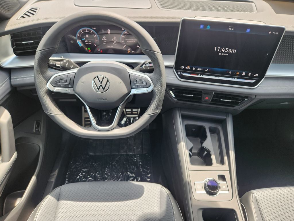 2026 Volkswagen Tiguan 2.0T SE R-Line Black