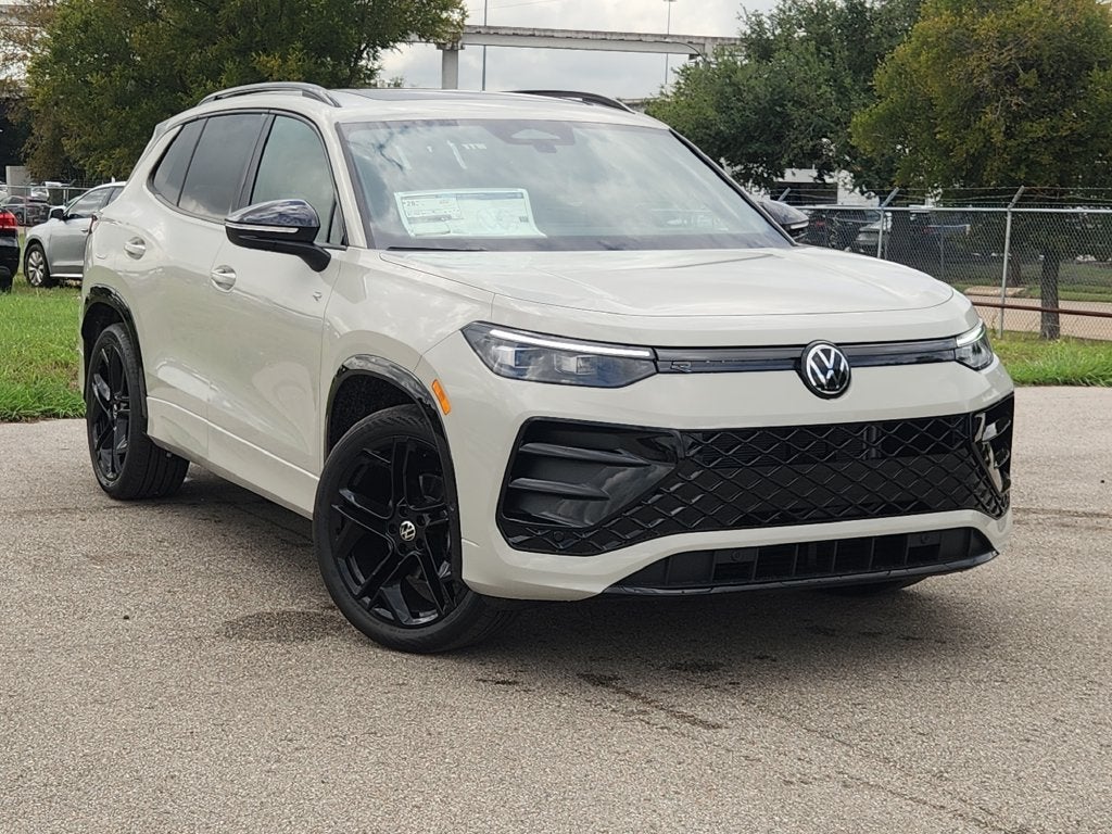2026 Volkswagen Tiguan SE R-Line Black