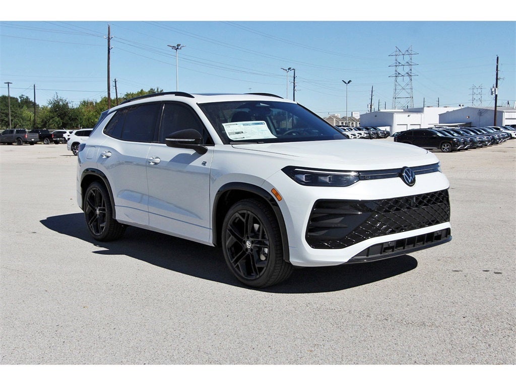 2026 Volkswagen Tiguan 2.0T SE R-Line Black