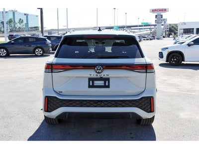 2026 Volkswagen Tiguan 2.0T SE R-Line Black