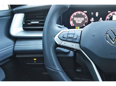 2026 Volkswagen Tiguan 2.0T SE R-Line Black