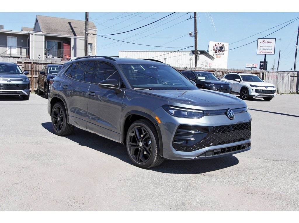 2026 Volkswagen Tiguan 2.0T SE R-Line Black