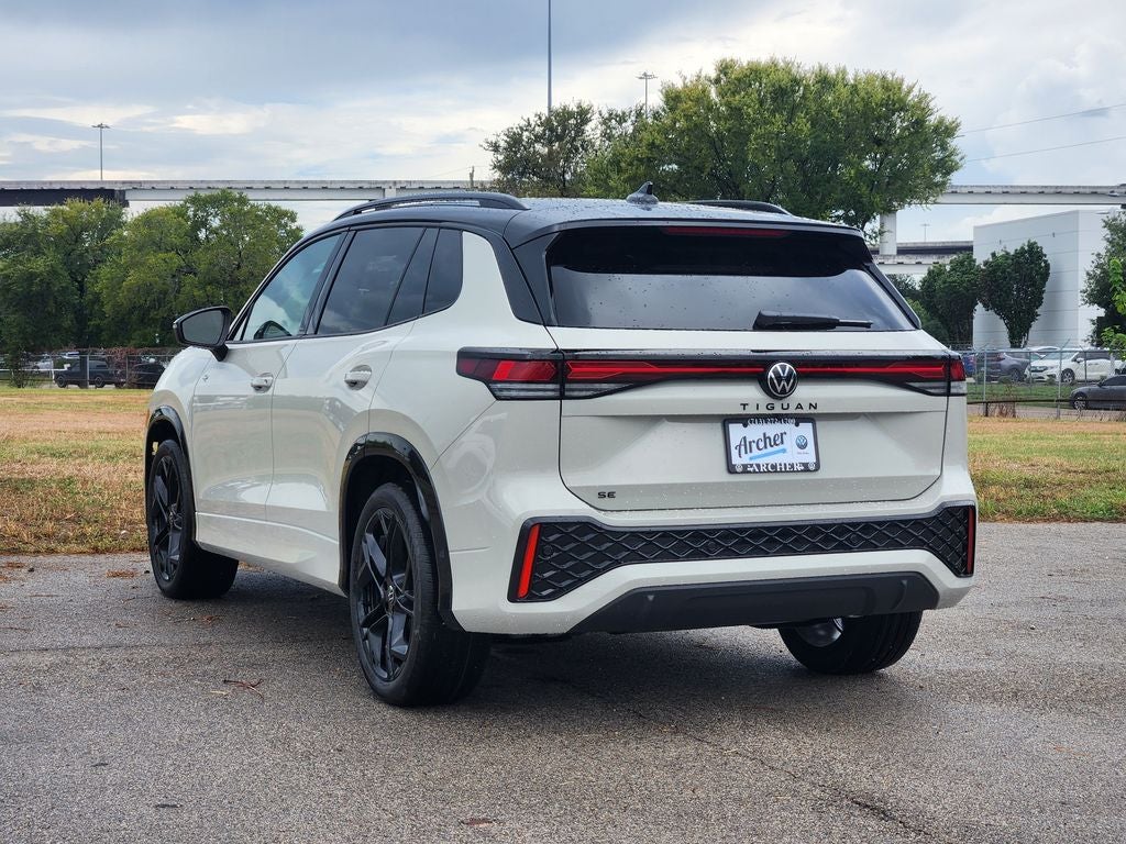 2026 Volkswagen Tiguan 2.0T SE R-Line Black