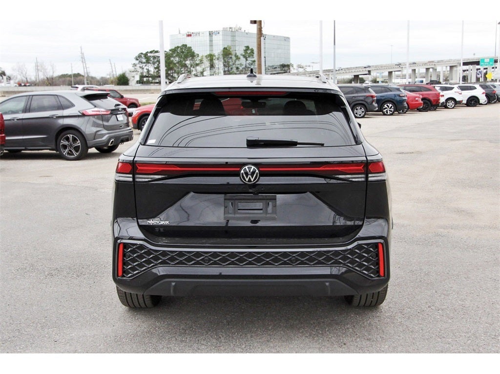 2026 Volkswagen Tiguan 2.0T SE R-Line Black