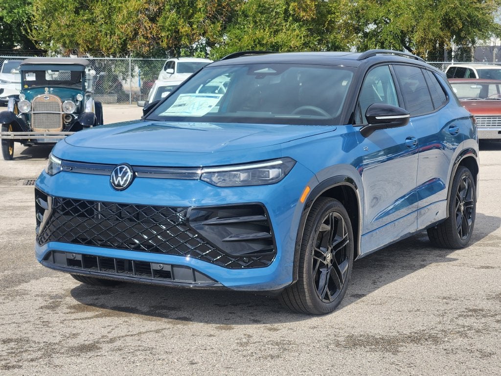 2026 Volkswagen Tiguan SE R-Line Black