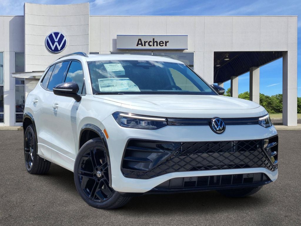 2026 Volkswagen Tiguan SE R-Line Black