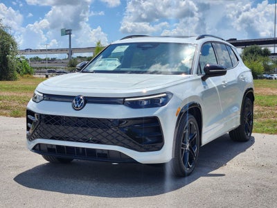 2026 Volkswagen Tiguan SE R-Line Black