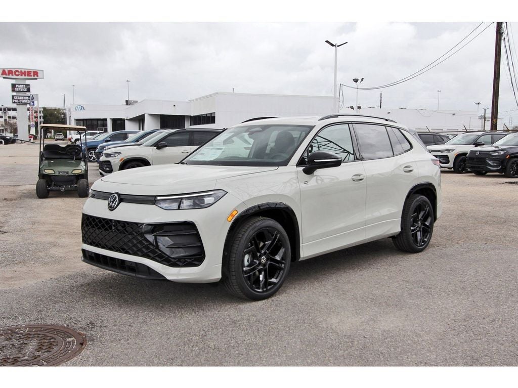 2026 Volkswagen Tiguan 2.0T SE R-Line Black